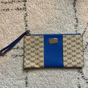 Michael Kors wristlet